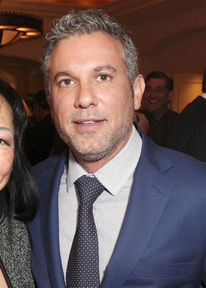 Alanis Morissette's Business Manager Embezzled $4.8 Million From Her