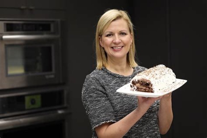Anna Olson Net Worth | Celebrity Net Worth