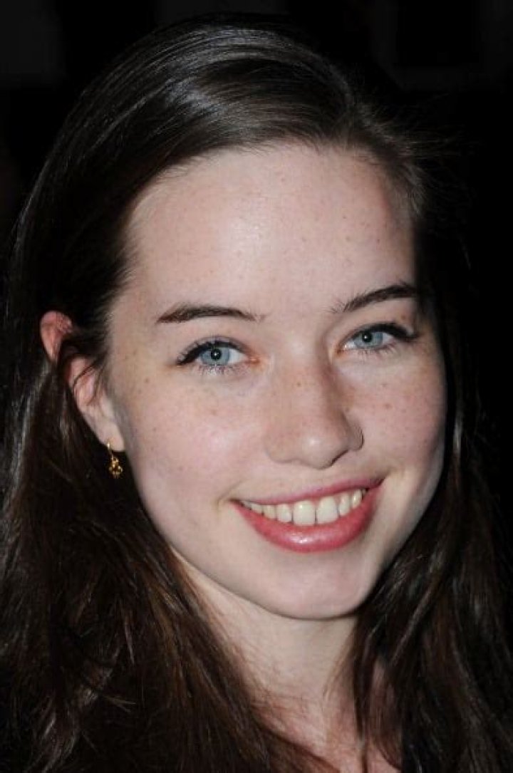 Anna Popplewell Net Worth | Celebrity Net Worth