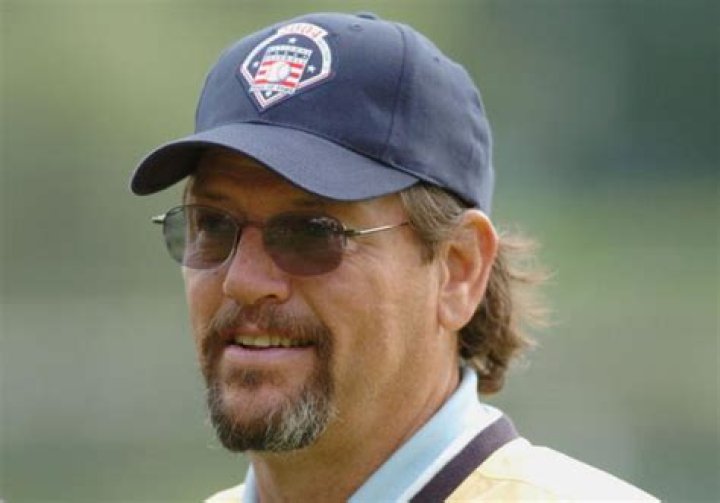 Carlton Fisk Net Worth | Celebrity Net Worth