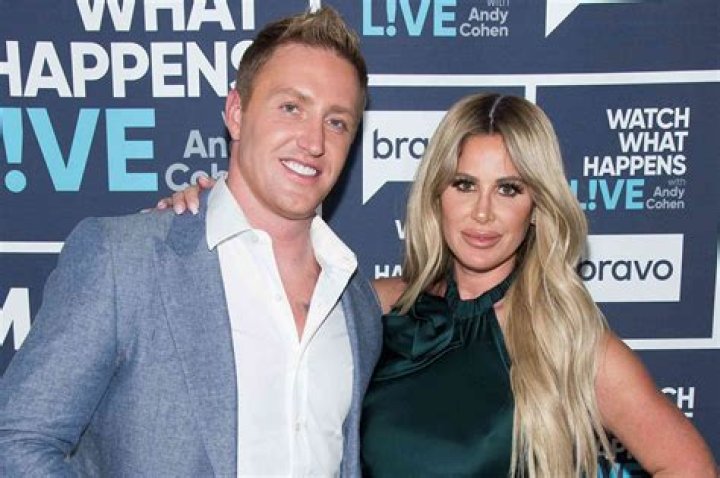 Divorcing Reality TV Couple Kim Zolciak And Kroy Biermann Slash $500k Off Price Of Atlanta Mansion, Now Asking $5.5 Million