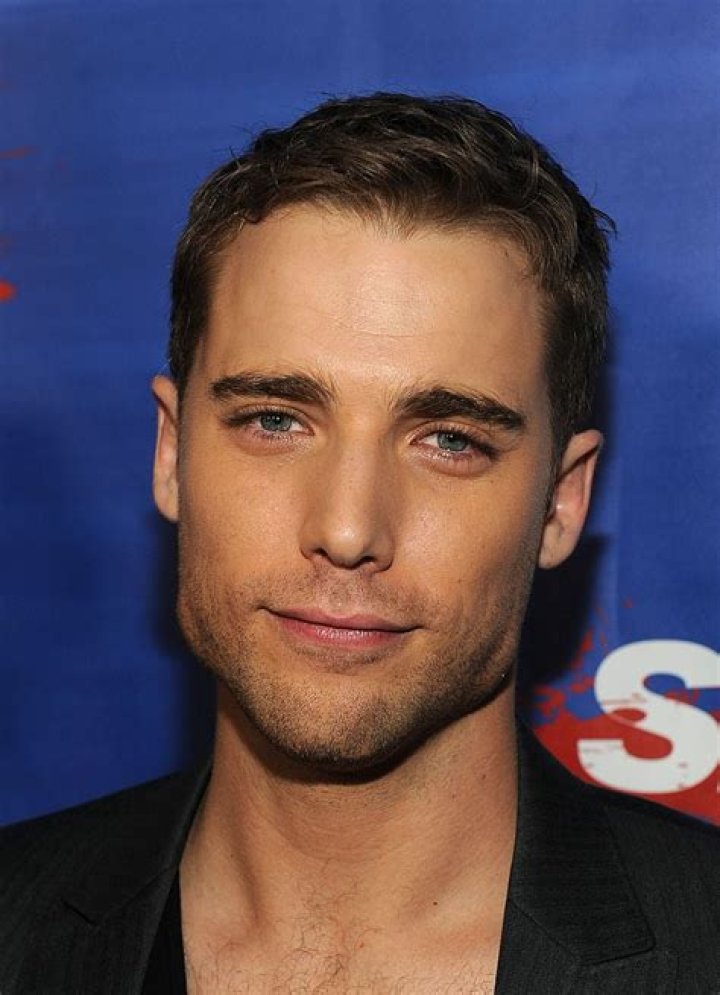 Dustin Milligan Net Worth | Celebrity Net Worth