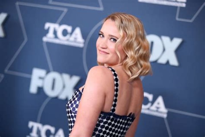 Emily Osment Net Worth | Celebrity Net Worth