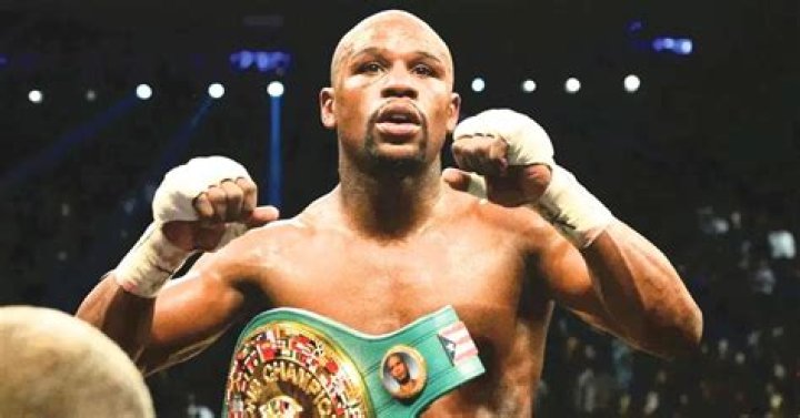 Floyd Mayweather Claims The UFC Offered Him $1 Billion To Come Out Of Retirement