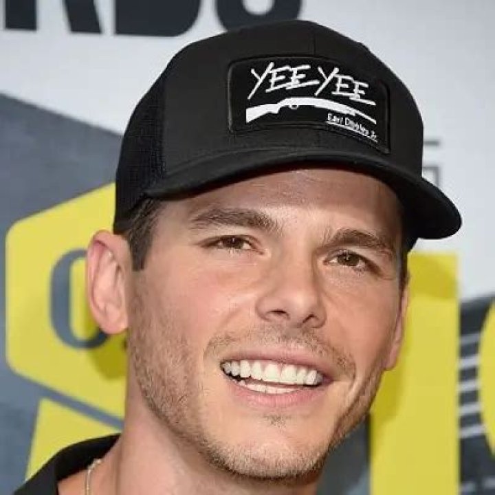 Granger Smith Net Worth | Celebrity Net Worth