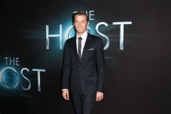 Jake Abel Net Worth | Celebrity Net Worth