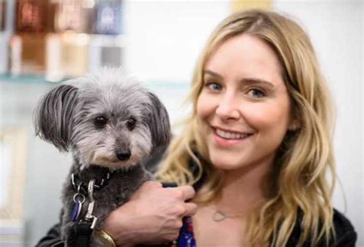 Jenny Mollen Net Worth | Celebrity Net Worth