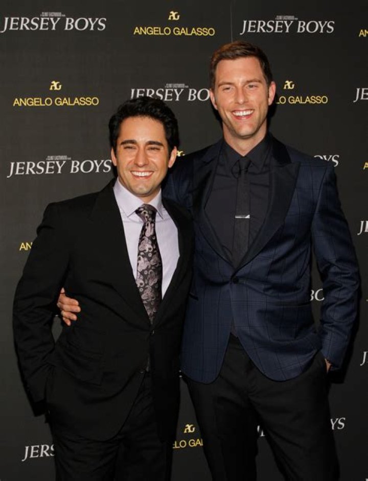 John Lloyd Young Net Worth