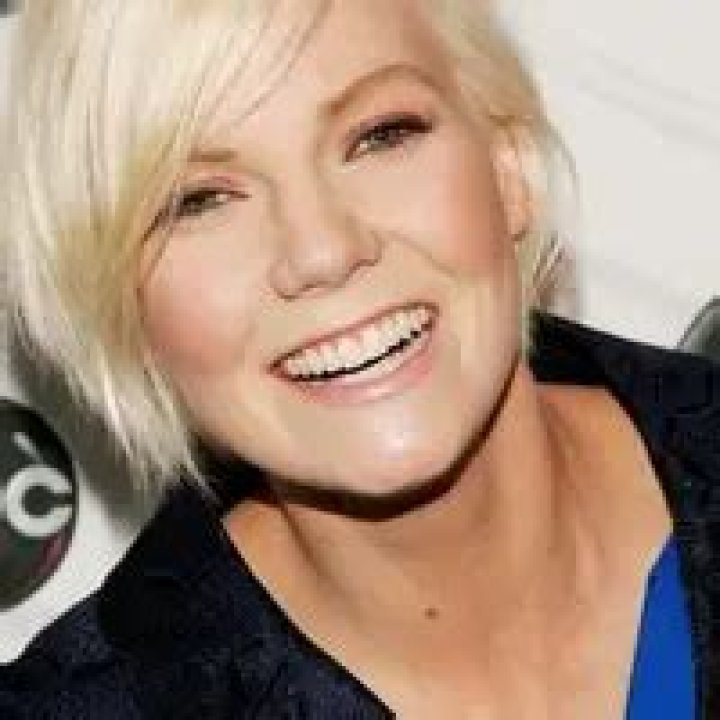 Laura Harris Net Worth | Celebrity Net Worth