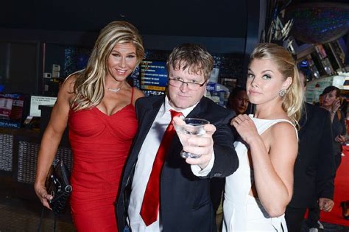 Mike Smith Net Worth | Celebrity Net Worth