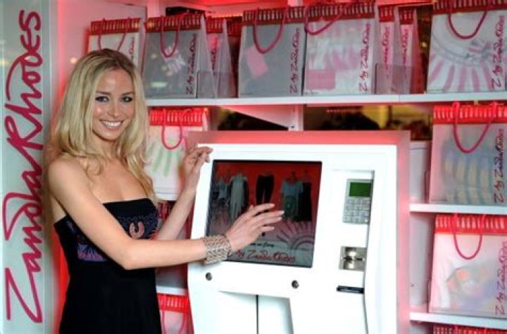 Noelle Reno Net Worth | Celebrity Net Worth