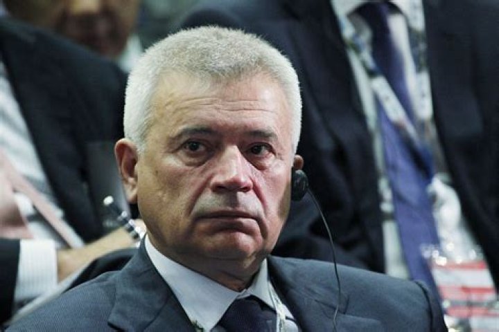 Of All The Russian Billionaires Hemorrhaging Wealth, Vagit Alekperov Puts Them All To Shame