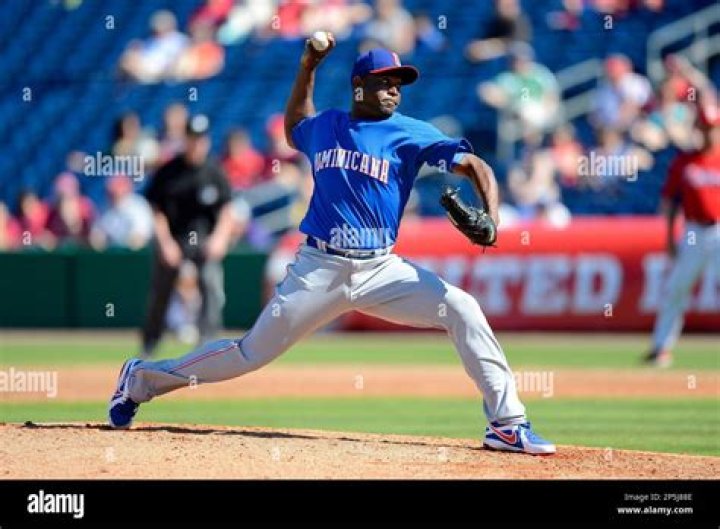 Santiago Casilla Net Worth | Celebrity Net Worth