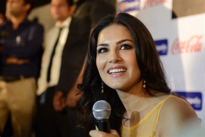 Sunny Leone Net Worth | Celebrity Net Worth