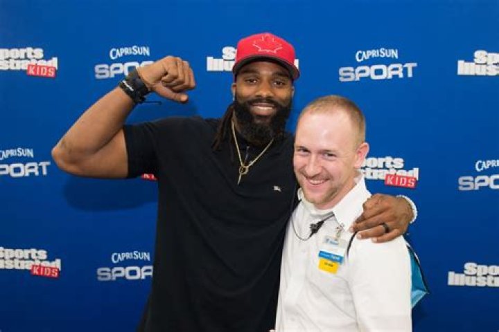 These NFL Players Have A Successful Cupcake Side Hustle