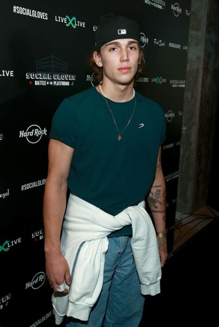 Vinnie Hacker Net Worth | Celebrity Net Worth