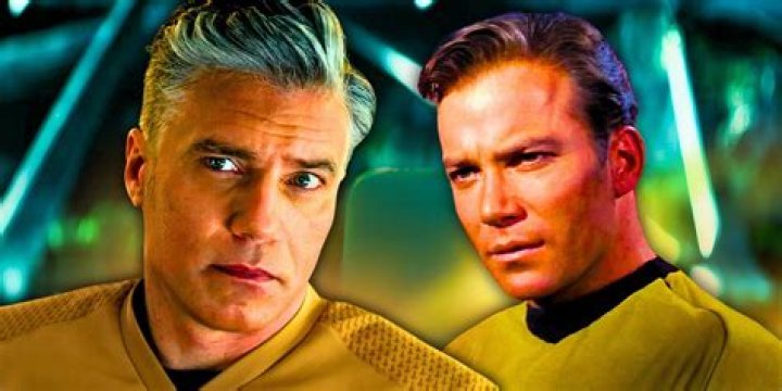 William Shatner's Side Hustle Makes A Prominent Appearance In Star Trek Generations